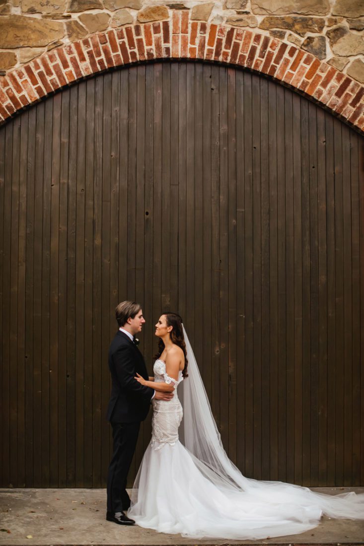Winery Wedding Couple Photoshoot Ideas