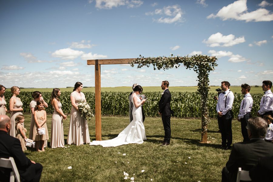 Barn Wedding Couple Photoshoot Ideas
