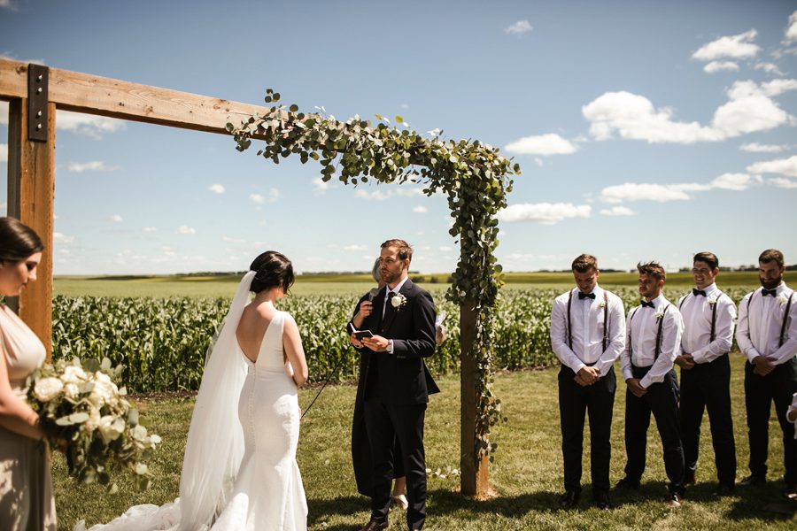 Barn Wedding Couple Photoshoot Ideas