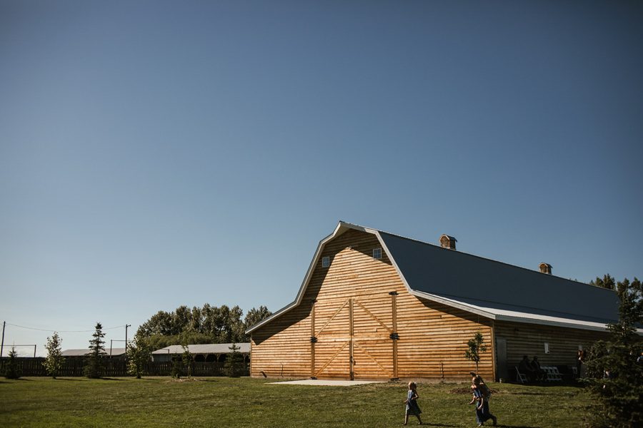 willow lane barn wedding