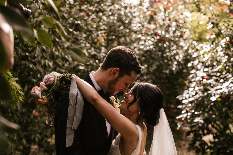 Garden Wedding Couple Photography Ideas