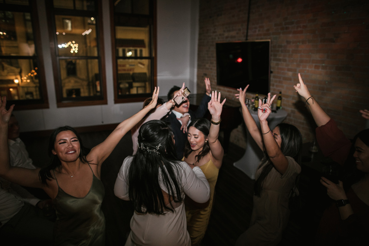 Intimate Wedding Party Photograph Ideas