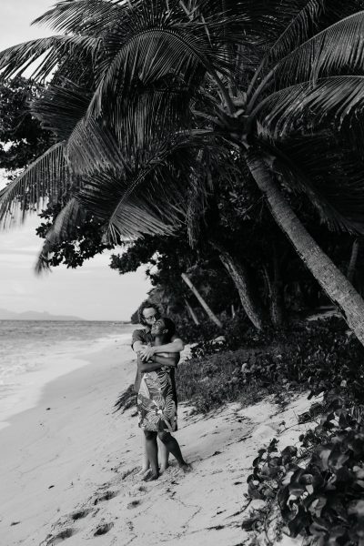 Fiji Engagement Session Couple Beach Photoshoot Ideas