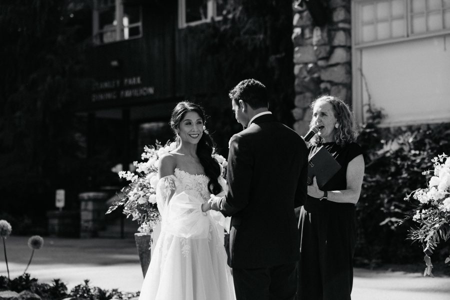 Stanley Park Pavilion Wedding Couple Photoshoot
