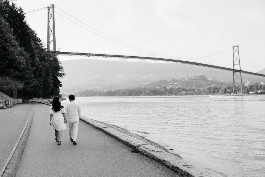 Stanley Park Engagement Photography