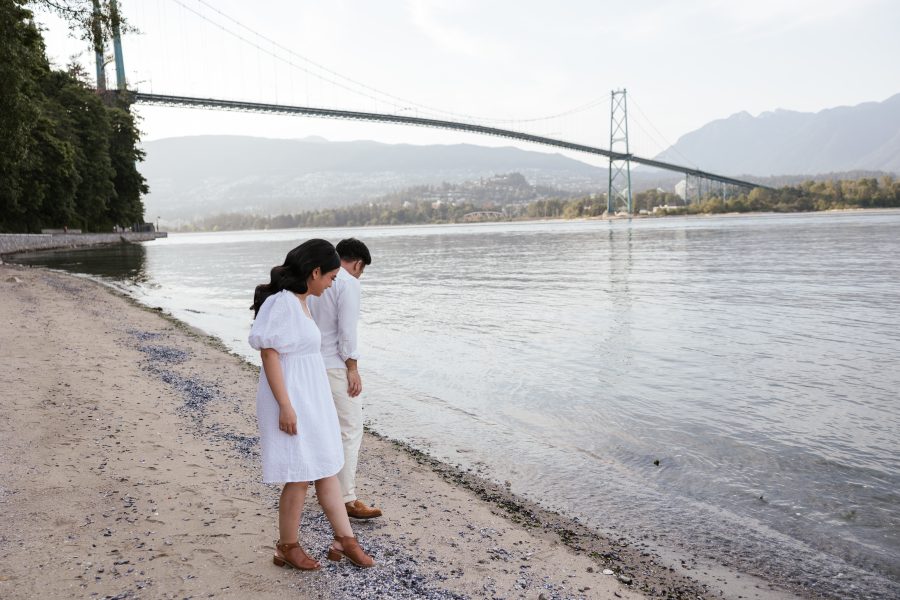 Stanley Park Engagement Photographer