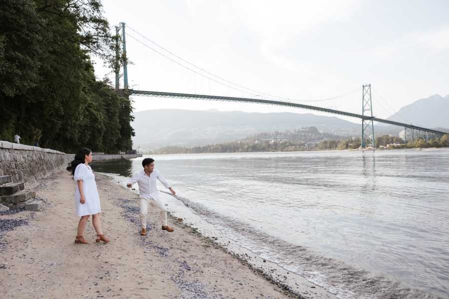 Stanley Park Engagement Beach Photographer