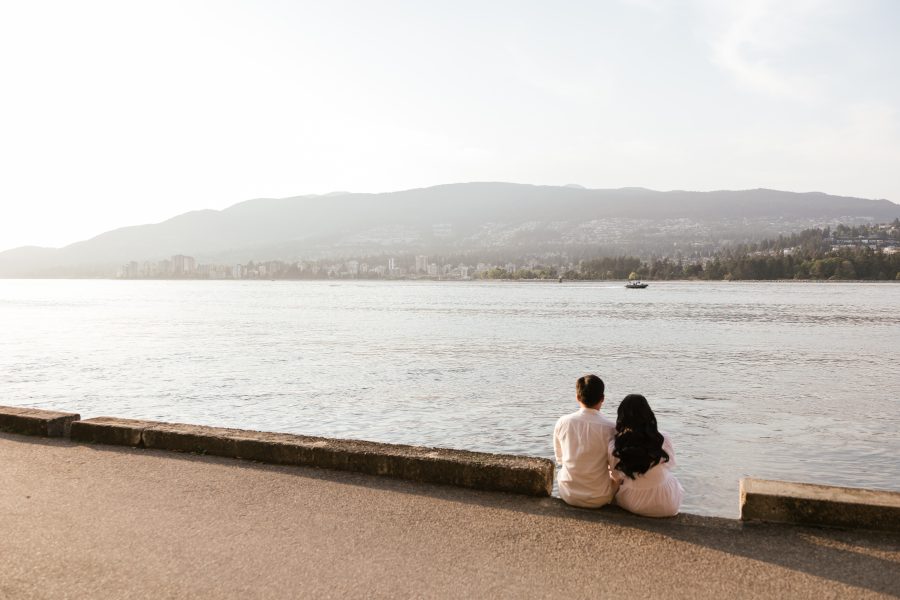 Stanley Park Engagement Couple Beach Photoshoot